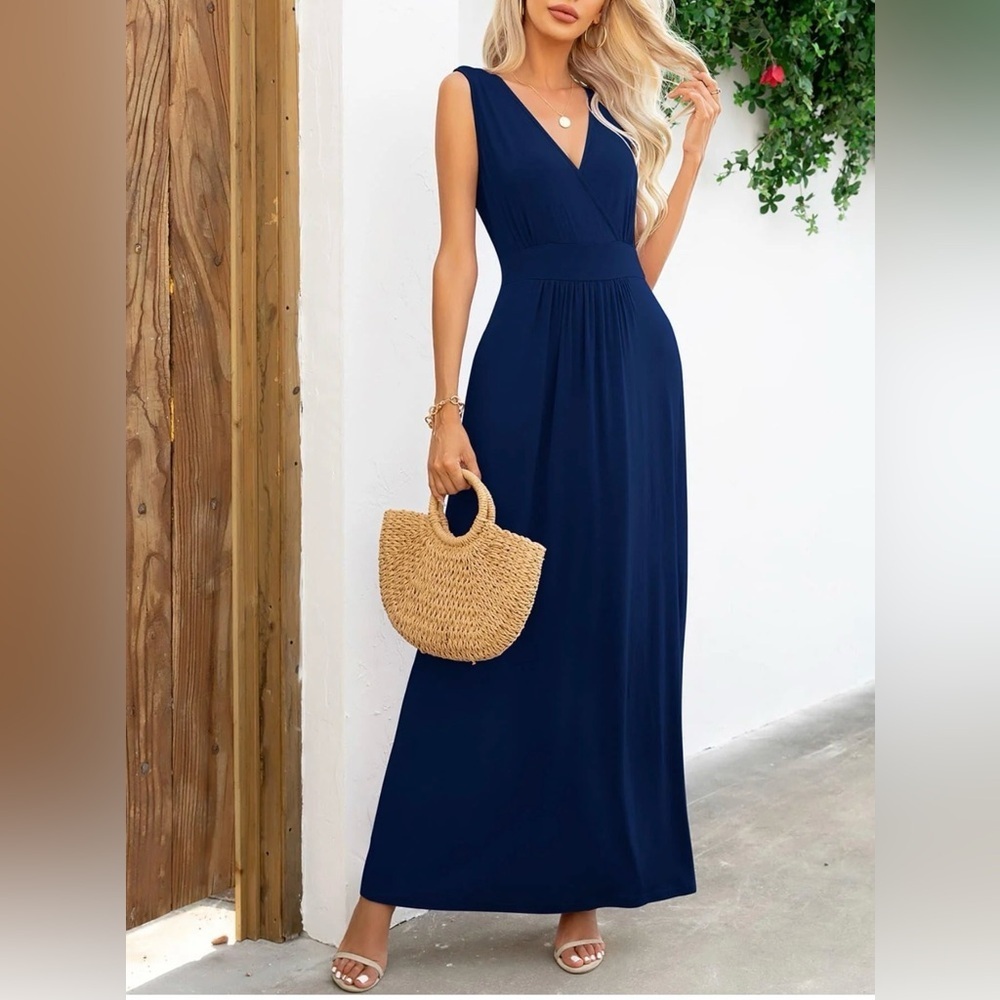 Long navy blue dress with a draped, structured silhouette size Medium